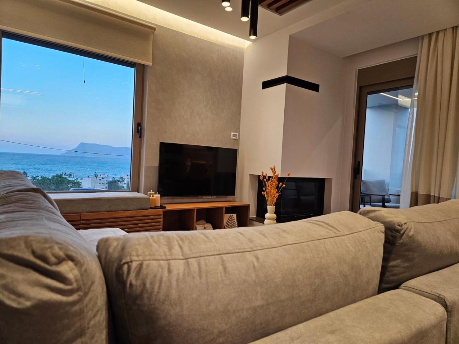 Calm & Dreamy Luxury Apts Pirgos  Exterior photo